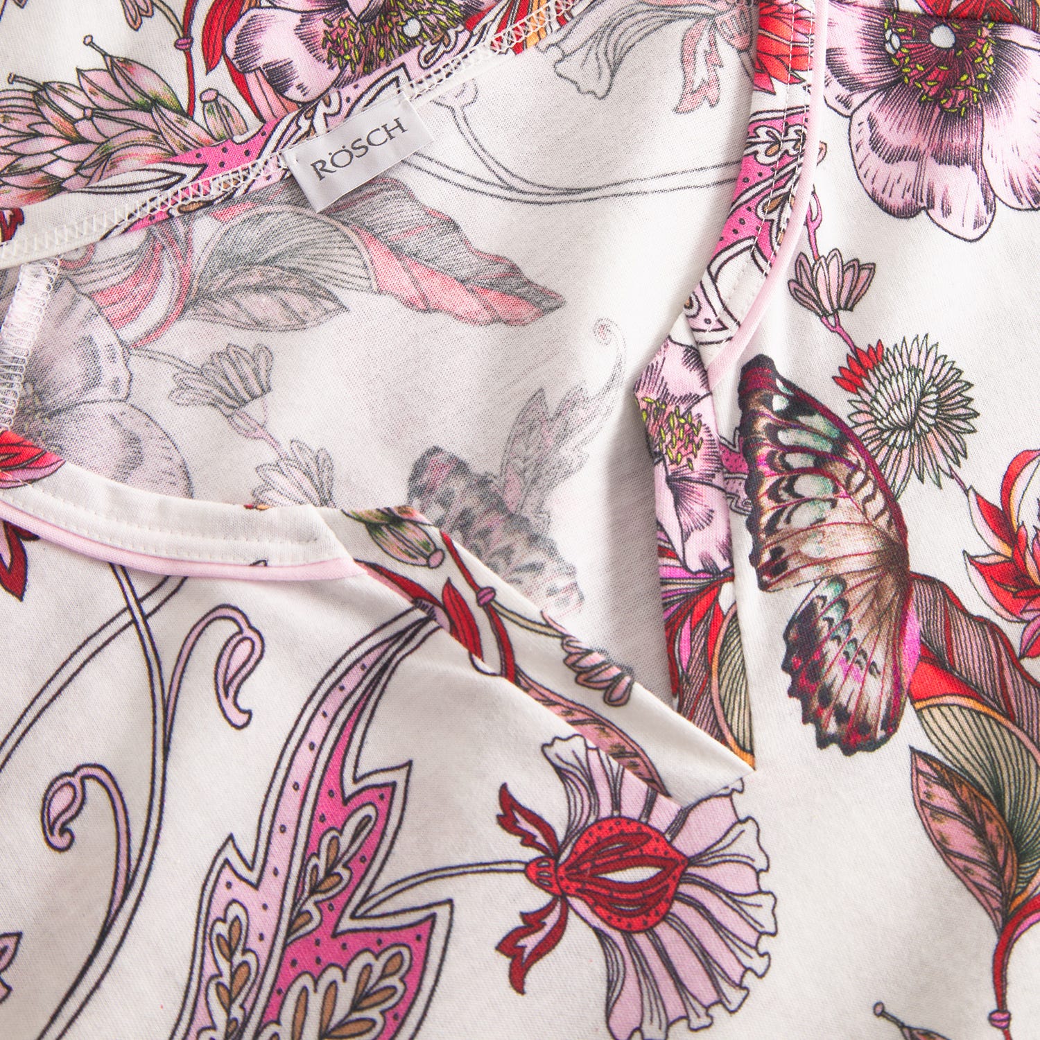 Detailbild Nachthemd mit Schmetterlingsdruck