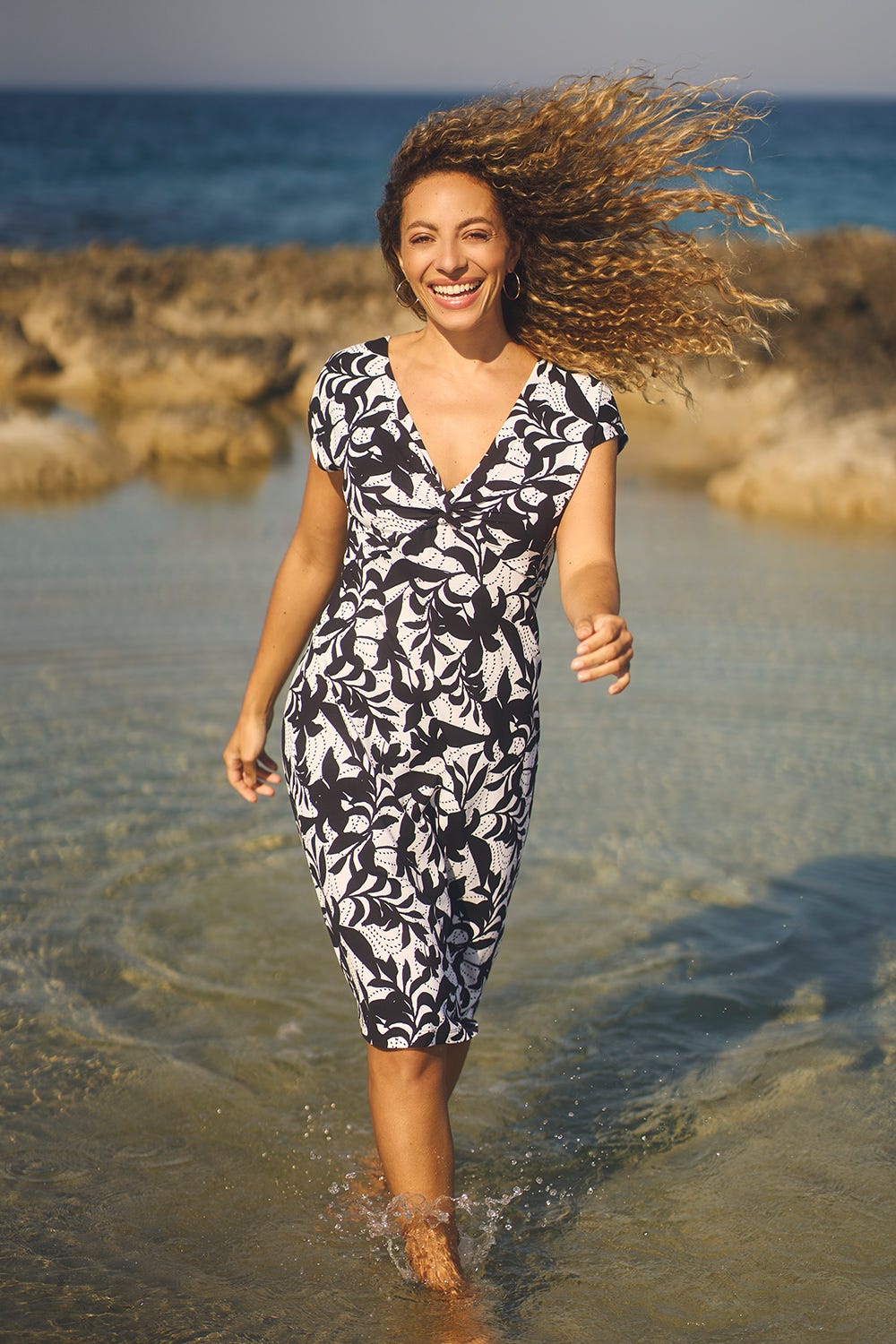 Imagebild Strandkleid im Blätter-Druck